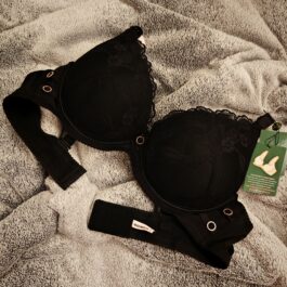 Biustonosz Push-Up Zbierający Efekt Ręki Koronka Czarny