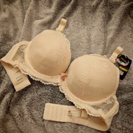 Biustonosz MEGA Push-Up Modelujący Efekt Ręki Beżowy